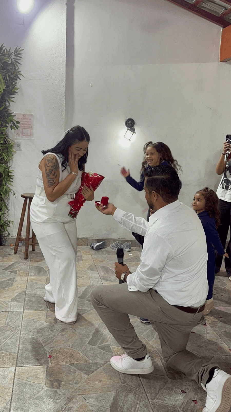 Willian pedindo Bianka em casamento